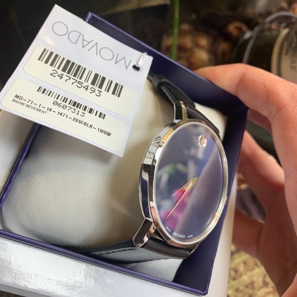 Authentic MOVADO MUSEUM 40 Stainless steel  leather watch - Picture 11 of 11